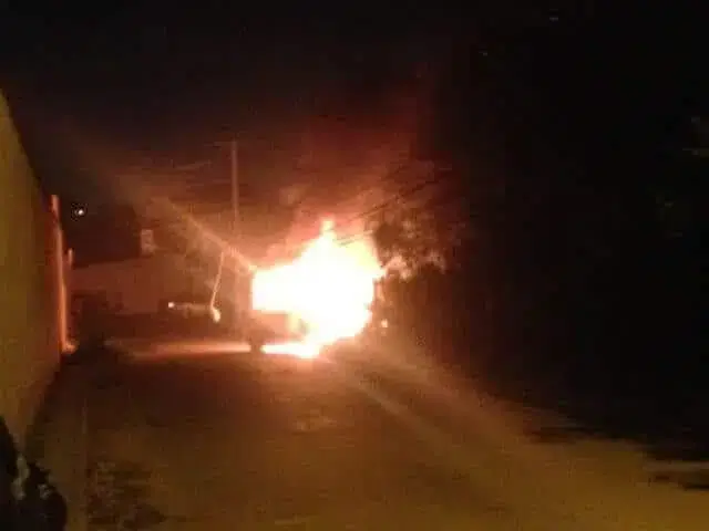 Carro explode durante reparação no bairro Aeroporto A