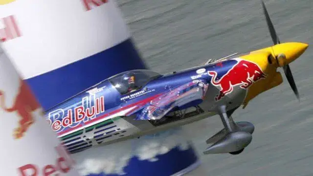 Herdeiro da Red Bull procurado após matar polícia