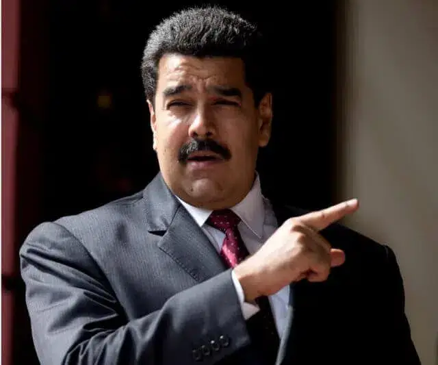 Nicolás Maduro diz que pedirá prisão de ex-procuradora