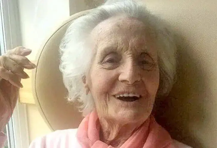Neto mata avó de 94 anos à facada