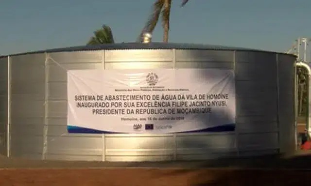 Mais água potável chega a moradores de Homoíne