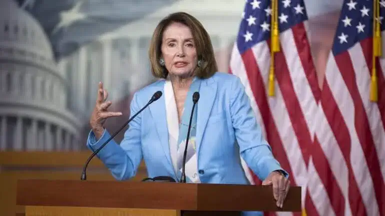 Democratas acusam Trump de alimentar racismo