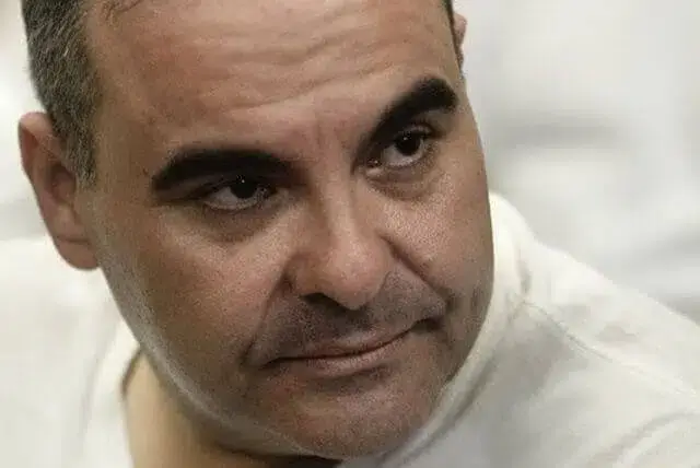 Ex-Presidente de El Salvador condenado a dez anos de prisão por desvio de dinheiro