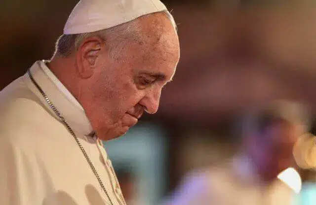 Papa Francisco expulsa mais dois bispos chilenos por abuso de crianças