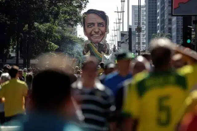 Bolsonaro recebe apoio em manifestações realizadas em todos os Estados