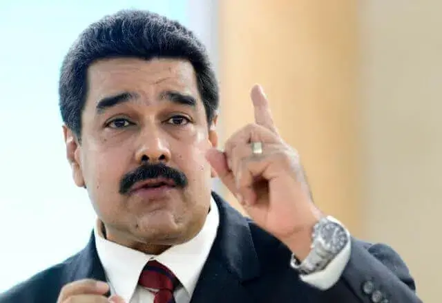 Maduro-pede-que-militares-estejam-prontos-para-ataque-dos-EUA