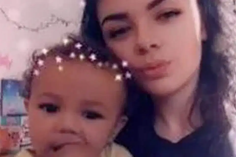 Homem é rejeitado por mulher e atira na cabeça da filha dela de 10 meses