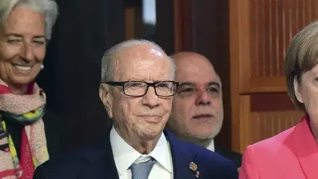 Presidente da Tunísia internado em estado crítico