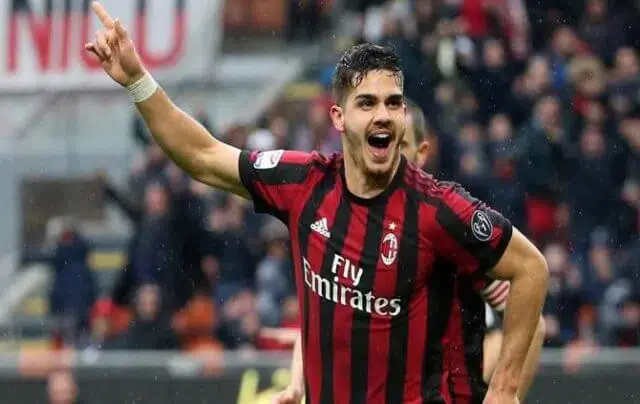 Leões continuam a negociar André Silva