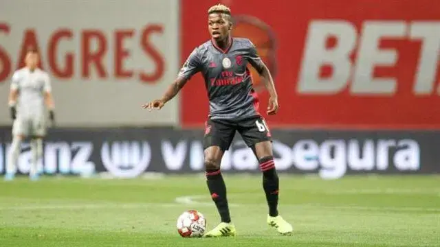 Gigantes de Manchester na pista de Florentino