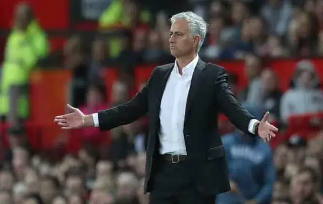 Mourinho negou mudança de Van Dijk para o Manchester United