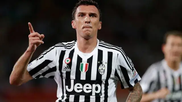 Dortmund na pole para resgatar Mandzukic