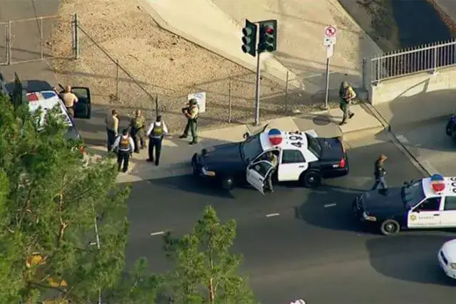 Tiroteio EUA- Um morto e dois feridos graves em liceu de Los Angeles