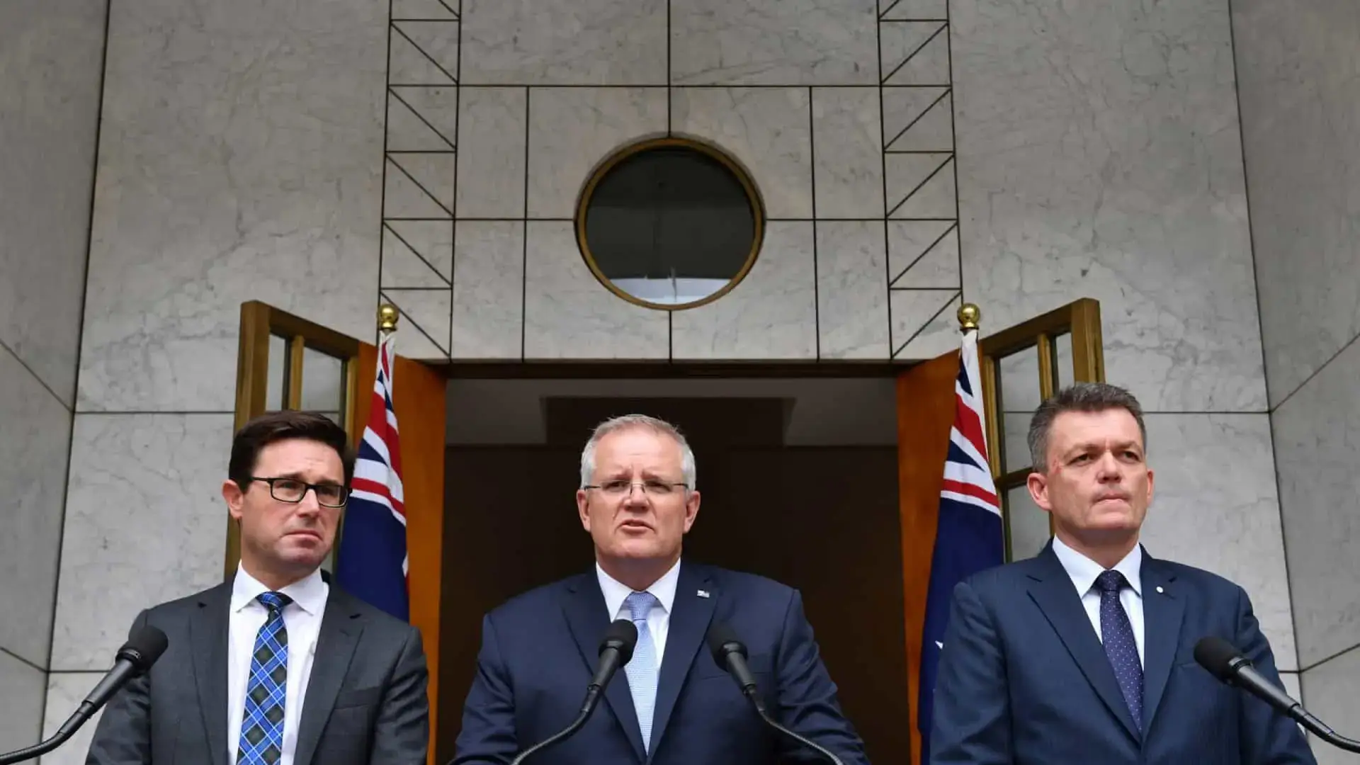 Número de mortos nos fogos da Austrália sobe para 27