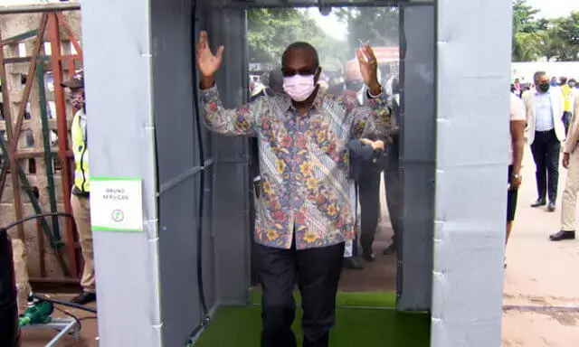 Maputo instala primeiro túnel de desinfecção no Mercado grossita de Zimpeto