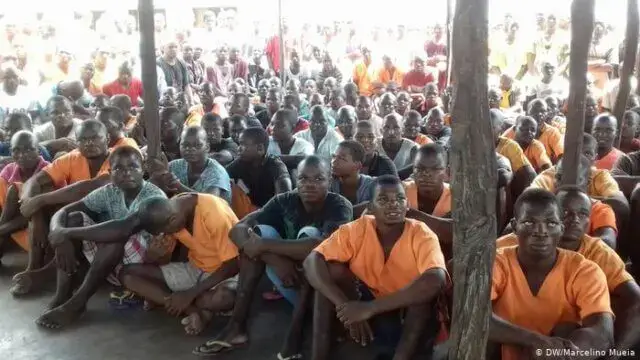 Primeiros 18 reclusos soltos ao abrigo da lei da Amnistia e Perdão na Zambézia