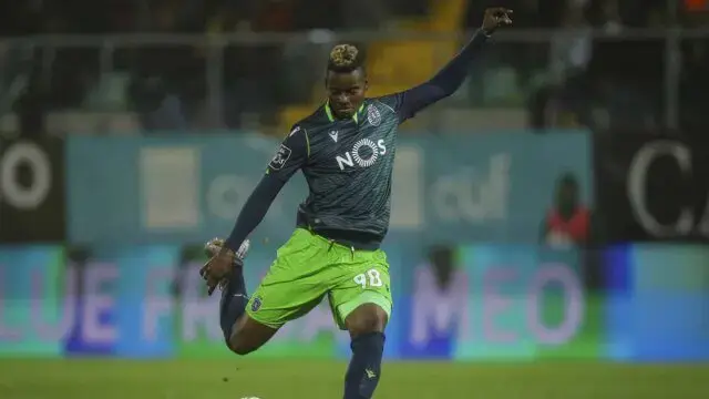 Sporting recusa milhões franceses por Doumbia