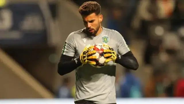 Barcelona de olho em Maximiano