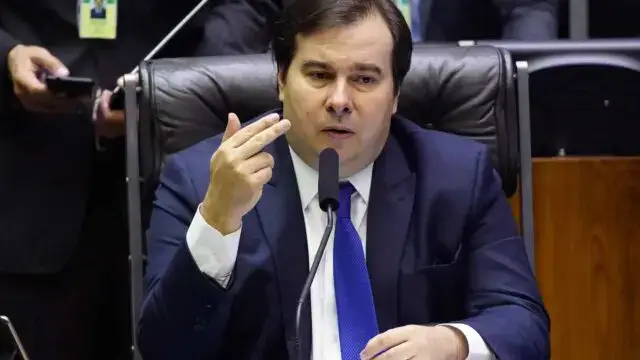 Câmara de deputados acusa governo brasileiro de brincar com a morte