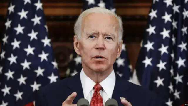 Joe Biden visita família de George Floyd