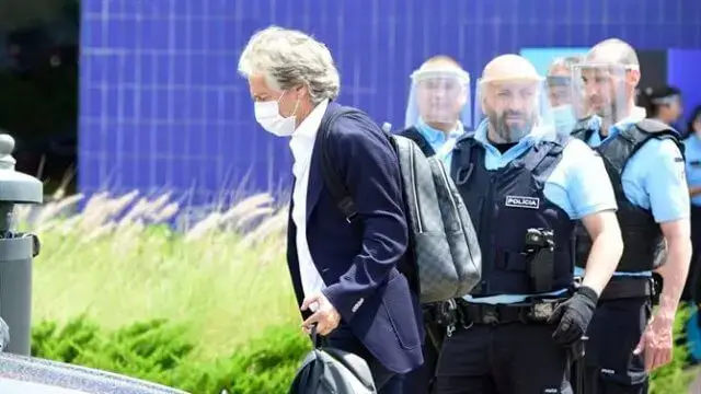 Brasileiros dizem que Flamengo aceita negociar com todos menos com Benfica