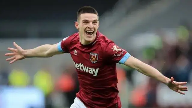 Manchester United avança por Declan Rice