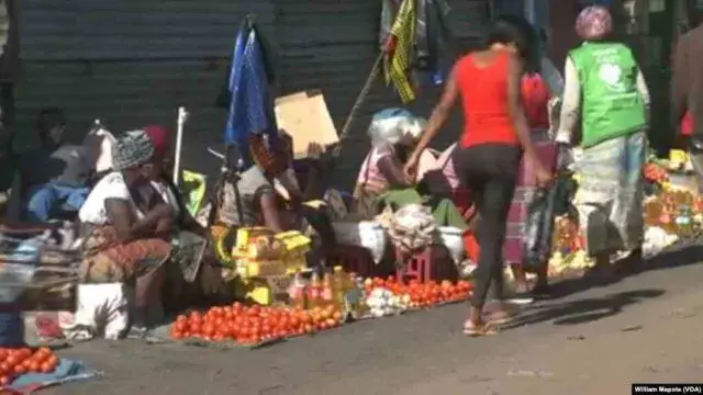 Organização do mercado desorganizou as nossas vidas dizem vendedores de Xipamanine