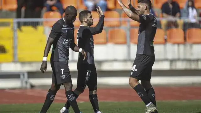 II Liga a escaldar com a Covid-19 Mais um jogo cancelado