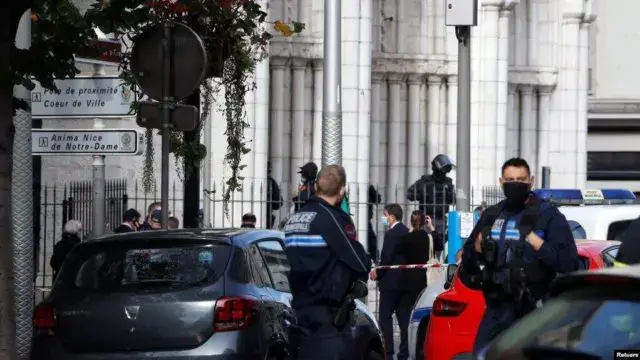 Dois ataques deixam quatro mortos em França