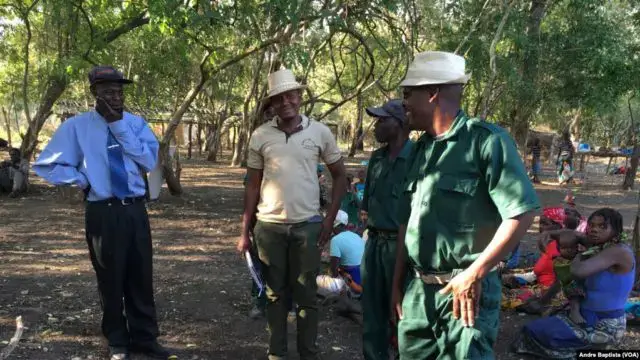Contato entre Governo de Maputo e Nhongo pode fragilizar a Renamo, alertam analistas