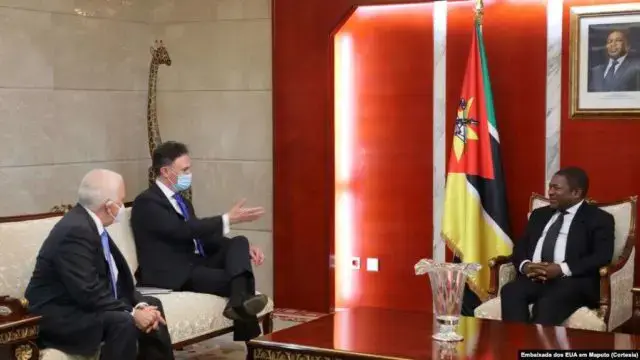 EUA são o parceiro privilegiado de Moçambique na luta contra o terrorismo, diz Nathan Sales