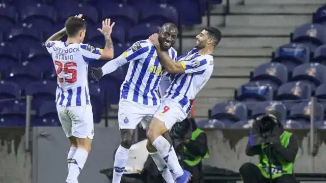 FC Porto vence 'sem espinhas' antes do primeiro troféu da época