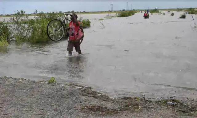 Mais de cinco mil famílias sitiadas em Mossurize devido ao “Eloise”