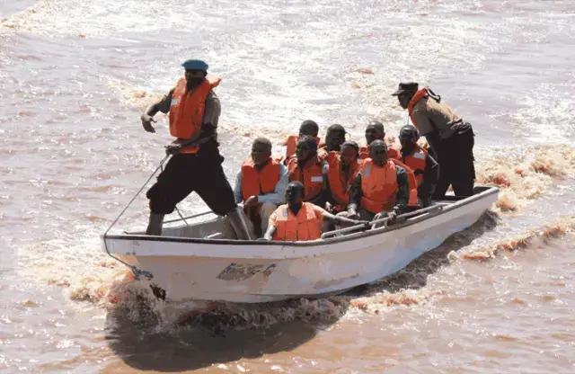 Dois militares desaparecidos num naufrágio no Incomáti