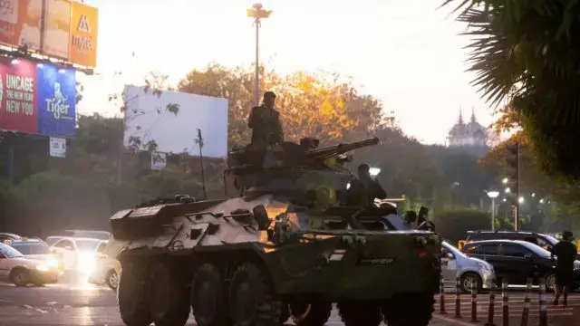 Facebook remove página principal do exército de Myanmar