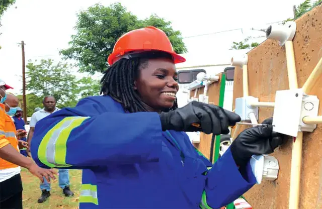 Política da juventude estimula auto-emprego
