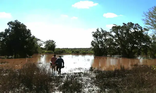 Rio Maputo isola mais de duas mil pessoas em Maputo