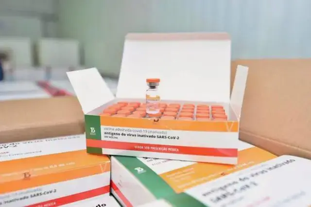 Assaltantes armados roubam vacinas contra a Covid-19 no Brasil