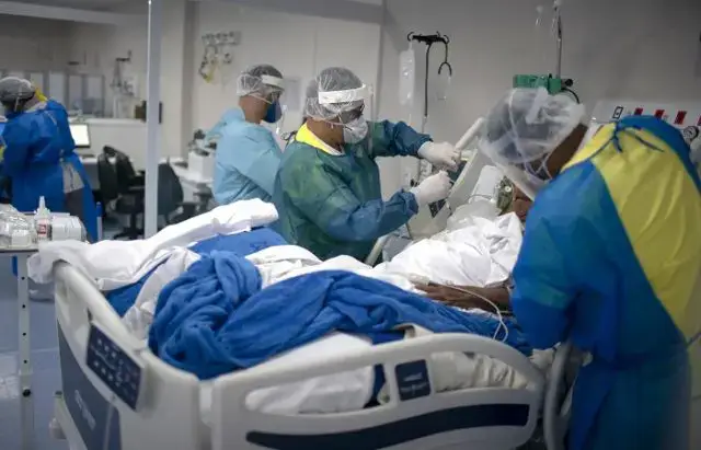 Brasil-pode-chegar-as-3-mil-mortes-diarias-por-Covid-19