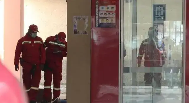 Estudantes morrem após caírem do 4º andar em universidade da Bolívia