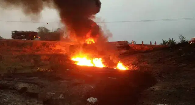 Acidente com camião de transporte de combustível na Nigéria faz 12 mortos