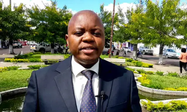 Salários suspensos a gestores públicos por falta de declaração de bens