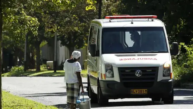 África do Sul, colisão camião e 3 veículos matou sete pessoas e feriu 44