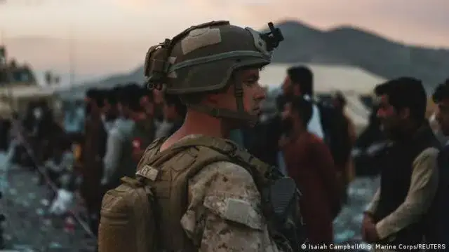 Tumulto próximo a aeroporto terminou com sete mortos no Afeganistão