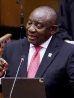 cropped-Cyril-Ramaphosa-fugiu-da-corrupcao-enquanto-vice-Presidente-no-mandato-de-Zuma.jpg.webp