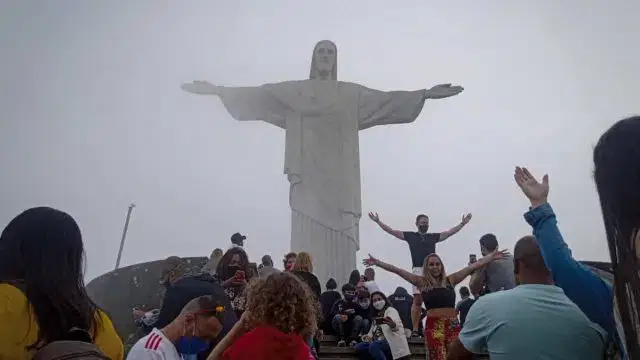 Brasil registou 15 mil infetados e 672 óbitos por covid-19