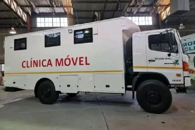 Total Energies doou duas viaturas para serviços de saúde em Cabo Delgado