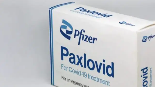 Pfizer diz apresentou novo tratamento oral paxlovid contra variante Ómicron