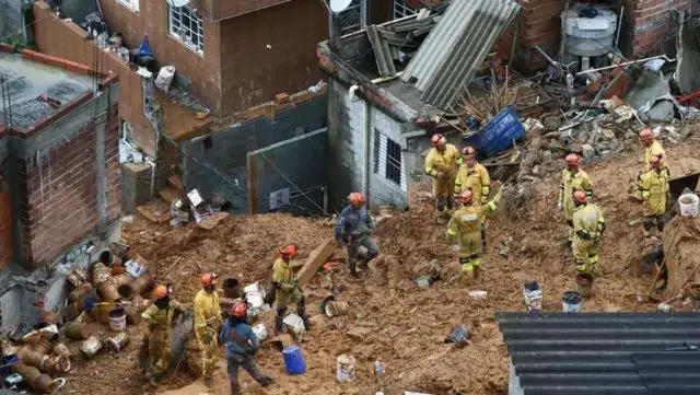 Cerca de 1.546 famílias estão desalojadas devido a chuvas em São Paulo
