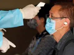 China levanta quarentena para viajantes internacionais